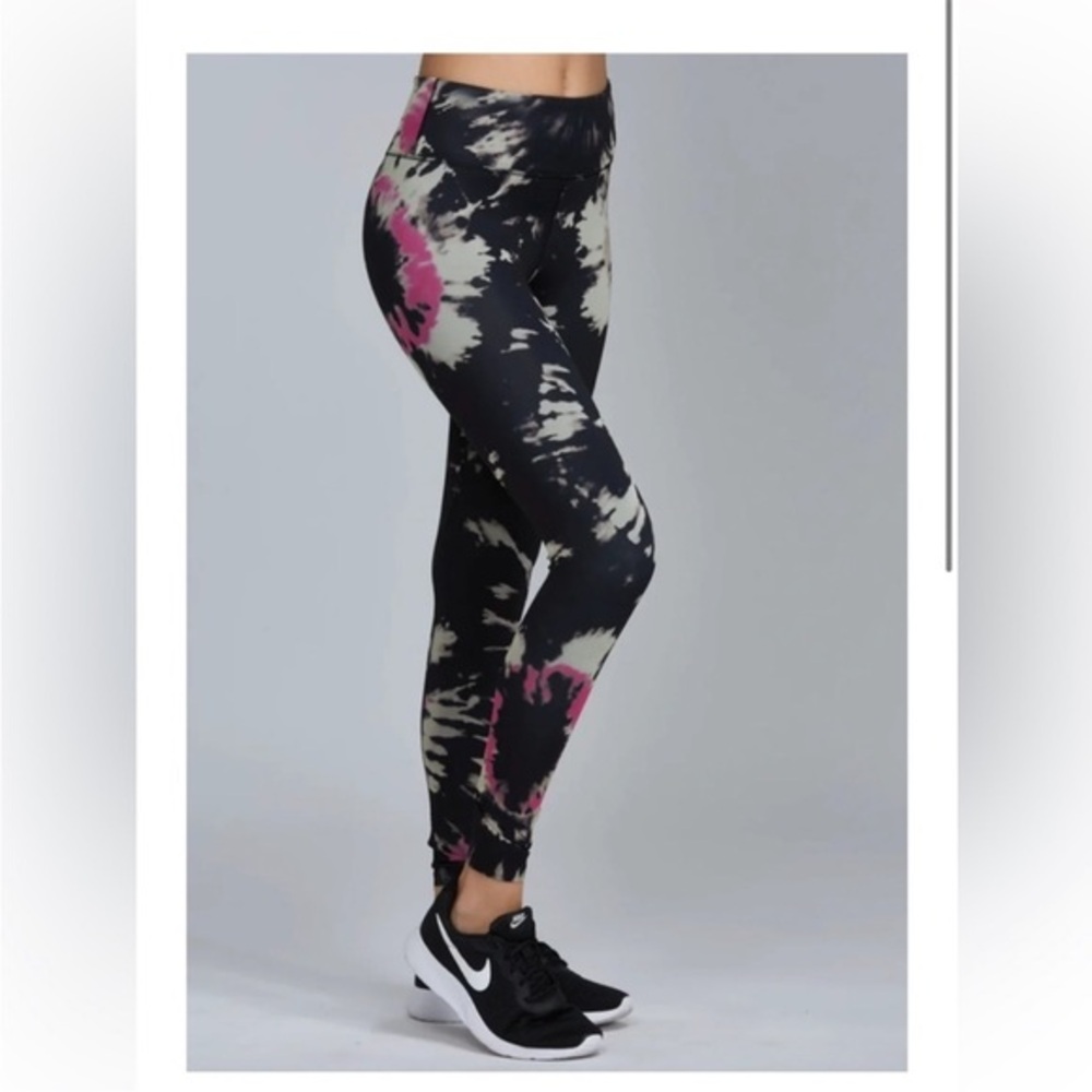 Noli Black Pink Tie Dye High Rise Leggings